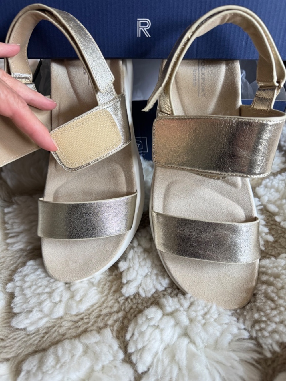 NWT Rockport Qwera Sandal Open Toe Strappy Casual Wedge Adjustable Gold Neutral - Picture 6 of 16